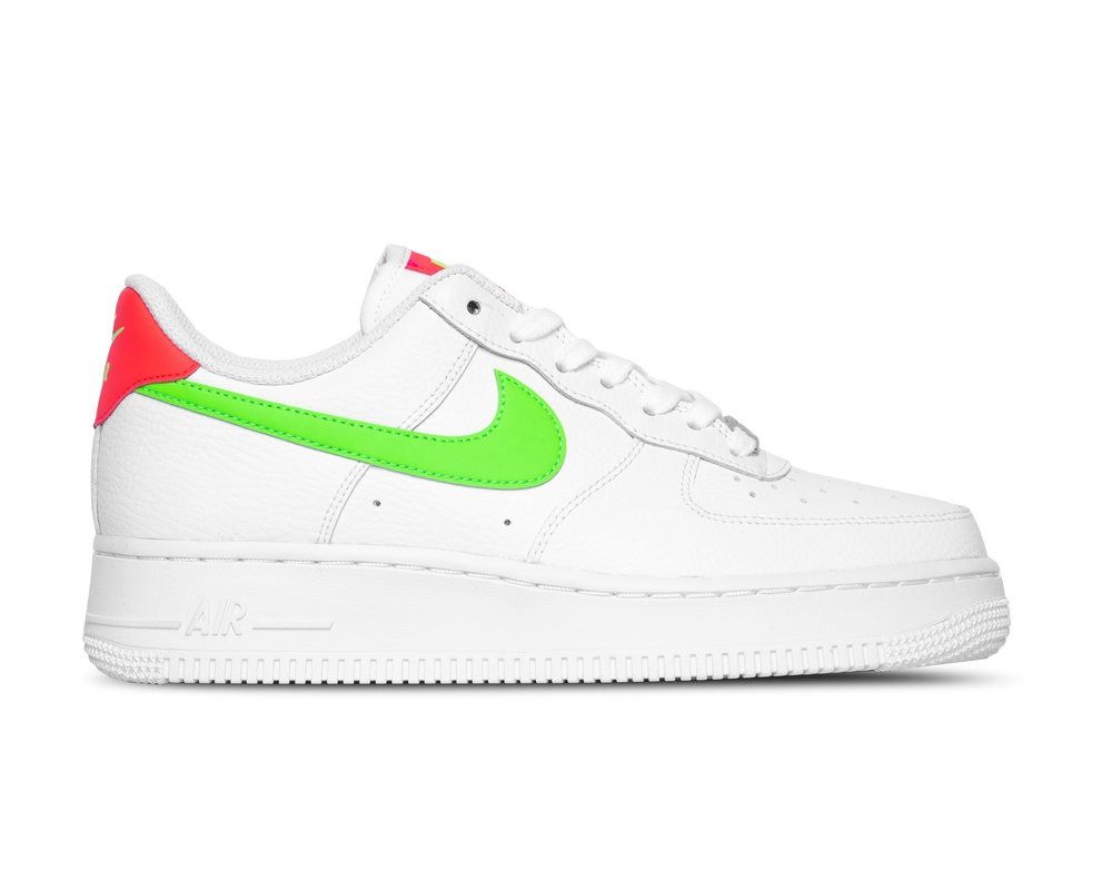 Nike Air Force 1 '07 Laser Crimson Green Strike белые с зеленым кожаные женские